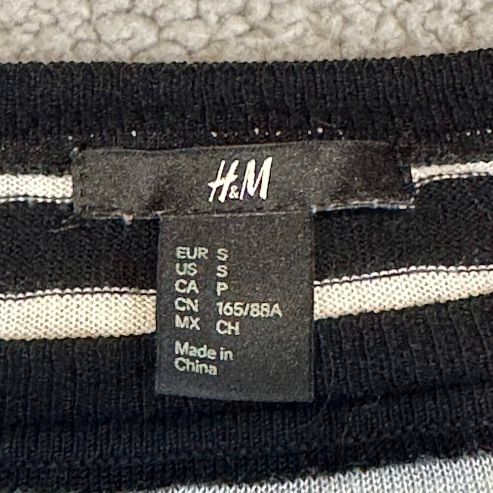 H&M Women's Striped Long Sleeve Top Small Black White High Low Split Hem Knit - Picture 2 of 8